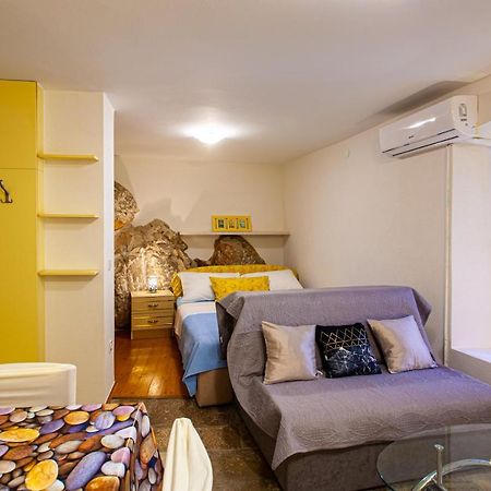 Room M Cres Exterior photo