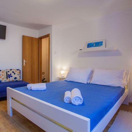 Room M Cres Exterior photo